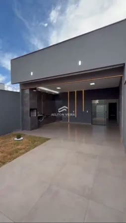Casa em Setor Sol Dourado, Trindade/GO