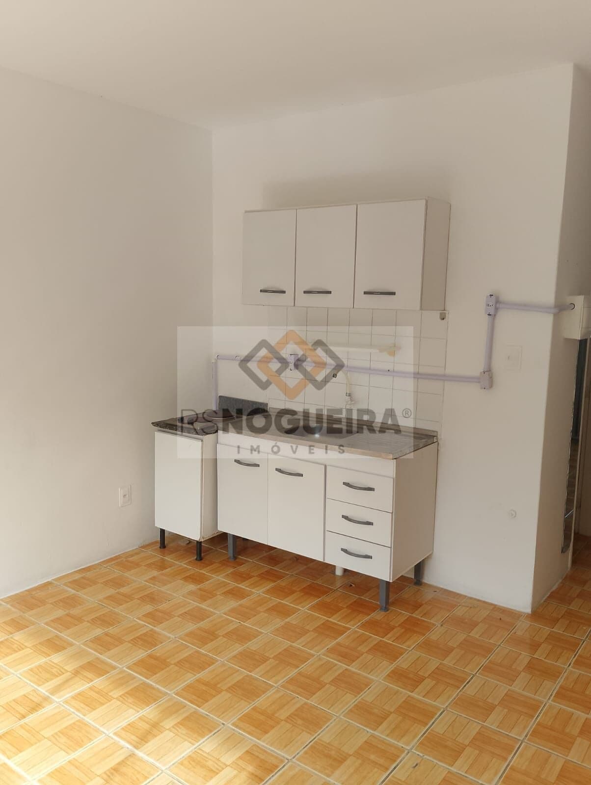 Apartamento para locação anual a 350m da praia!
