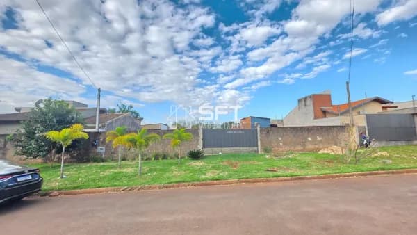 Terreno à venda - R$ 450.000,00