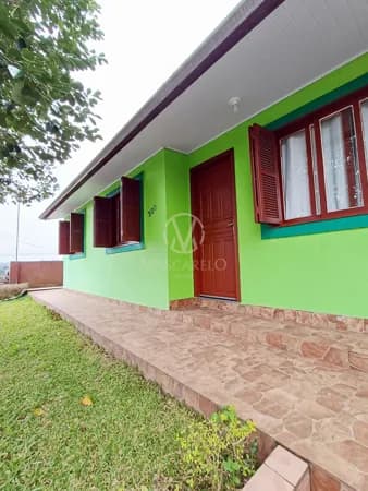 R$ 360.000 - Casa com 3 dormitórios semimobiliada no Bairro São Caetano em Caxias do Sul