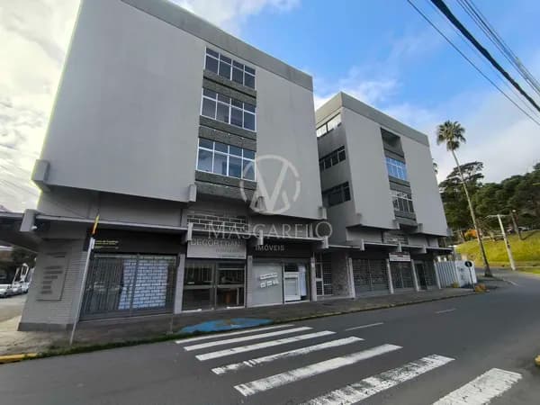 APTO BAIRRO LOURDES COM SACADA, GARAGEM E CHURRASQUEIRA