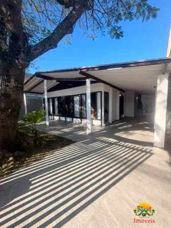 Casa Vende-se - Porteira Fechada - Praia de Leste/Pontal do Paraná.