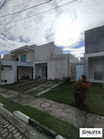Casa em Feira de Santana - Papagaio