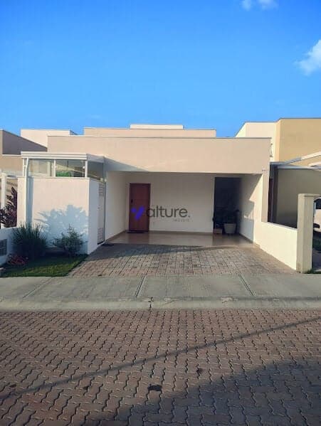 Casa de Condomínio em Paulínia - Saltinho