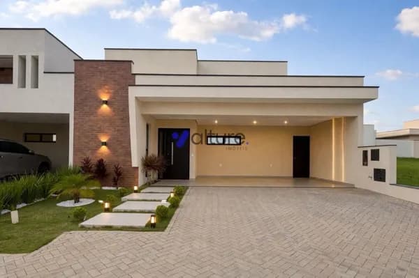 Casa em Monte Mor - Centro