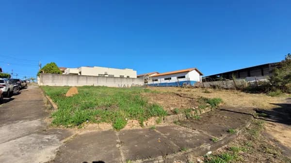 Terreno de Esquina para Venda no Bairro Nova Tietê