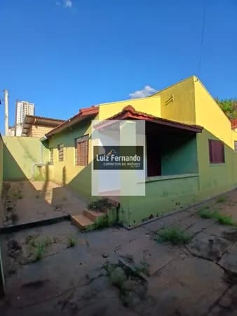Casa Padrão próxima ao Forúm
