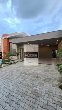 Casa Alto Padrão 210m² construídos