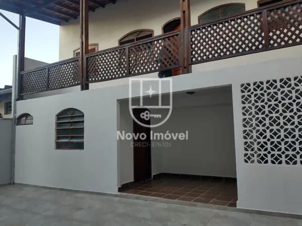 Casa Sobrado em Parque São Benedito, Pindamonhangaba/SP