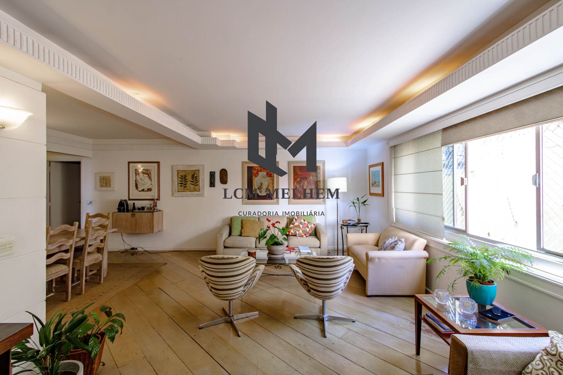 APARTAMENTO À VENDA NO PARAÍSO COM 3 DORMITÓRIOS