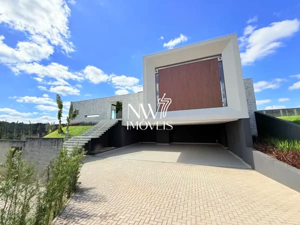 Casa Magnifica com Linda Vista e com fino acabamento