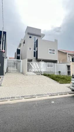 Sobrado Interno em ótima Localização
