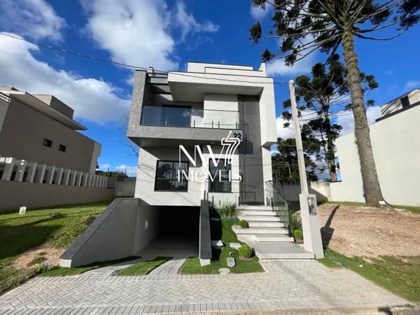 CASA EM CONDOMÍNIO FECHADO