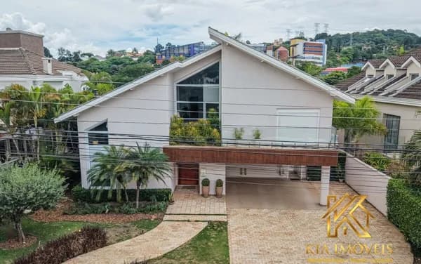 Casa Mobiliada para Locação no Tamboré 3 | 518 m² | 3 Suítes | Piscina | Gerador | 4 Vagas