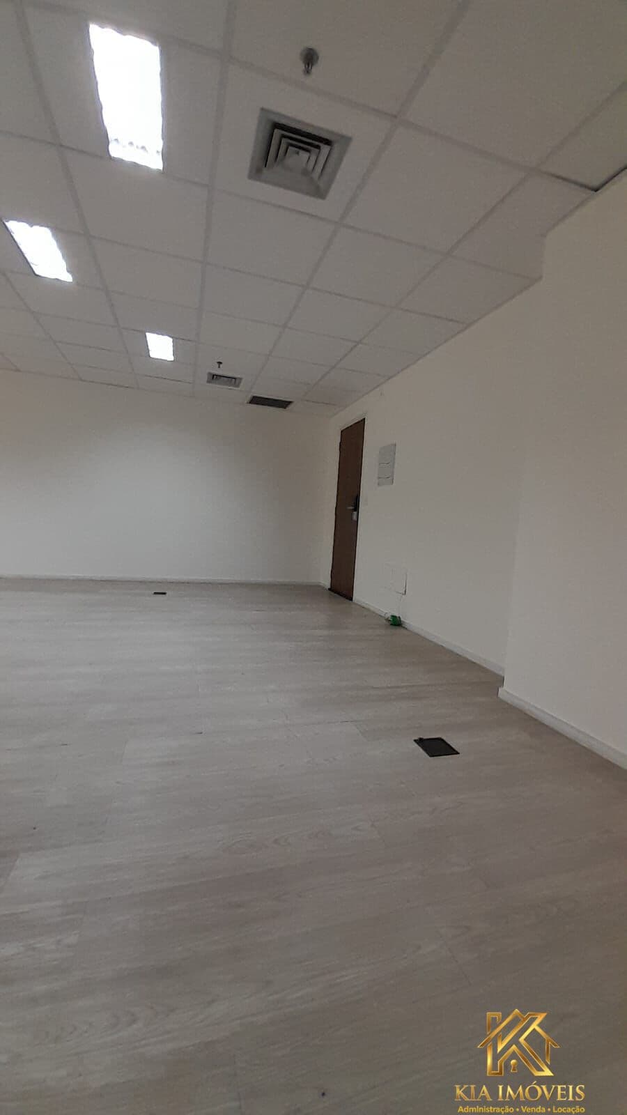 Sala Comercial para Locação | Condomínio Montreal Plaza | Alphaville