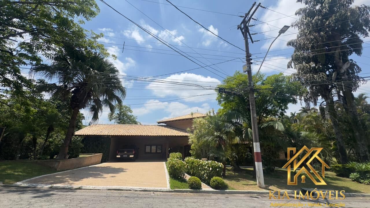Casa à venda no bairro Tamboré - Barueri/SP