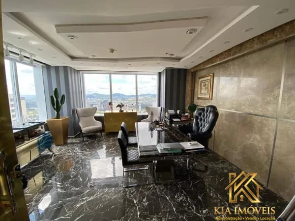 Sala Comercial Alto Padrão – 254,52 m² – Centro de Alphaville