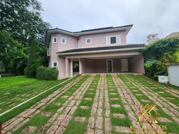 Casa à Venda no Alphaville 12 – 4 Suítes, 6 Vagas, 417m² Construídos