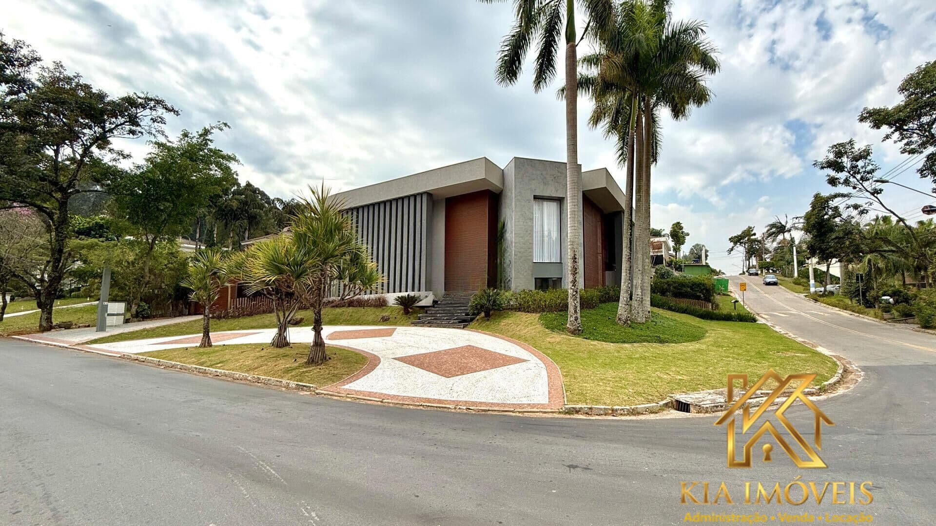 CASA DE LUXO À VENDA – TAMBORÉ | ALPHAVILLE