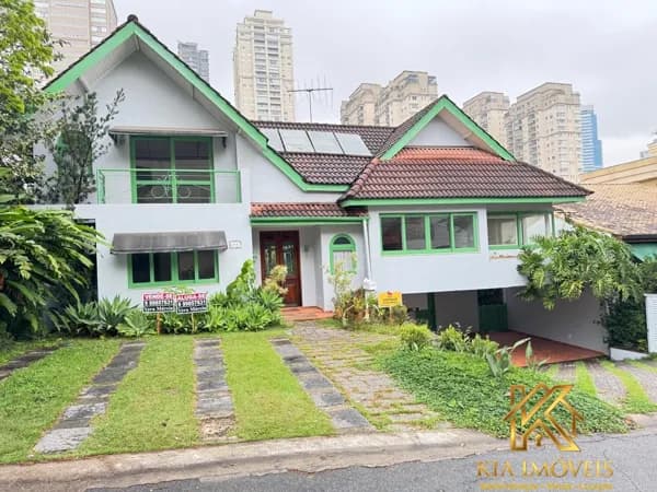 Casa Praticamente Térrea no Alphaville Residencial 3 com 4 Dormitórios e 343 m²