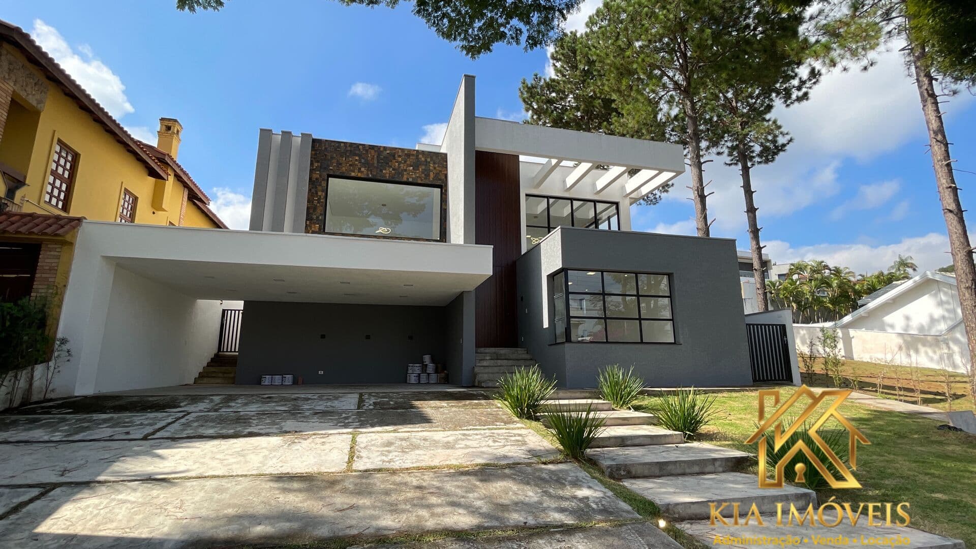 Casa de Alto Padrão à Venda – Alphaville Residencial 12 | Santana de Parnaíba/SP