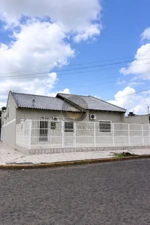 Casa em Cachoeirinha - Parque Granja Esperança