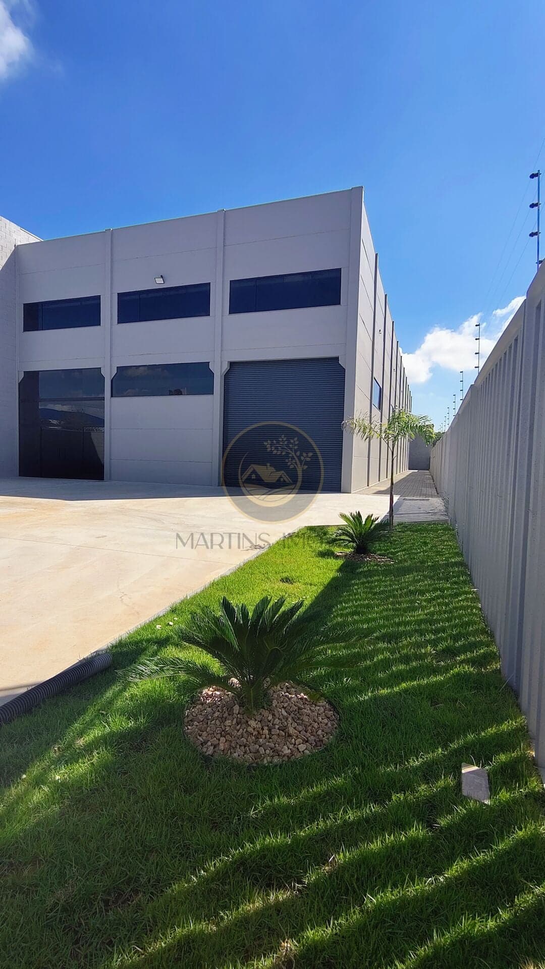 Galpão/Depósito/Armazém em Cachoeirinha - Distrito Industrial
