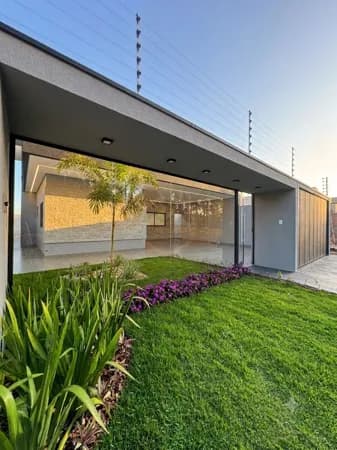 Casa Alto Padrão em Jardim Cristhais, Dourados/MS