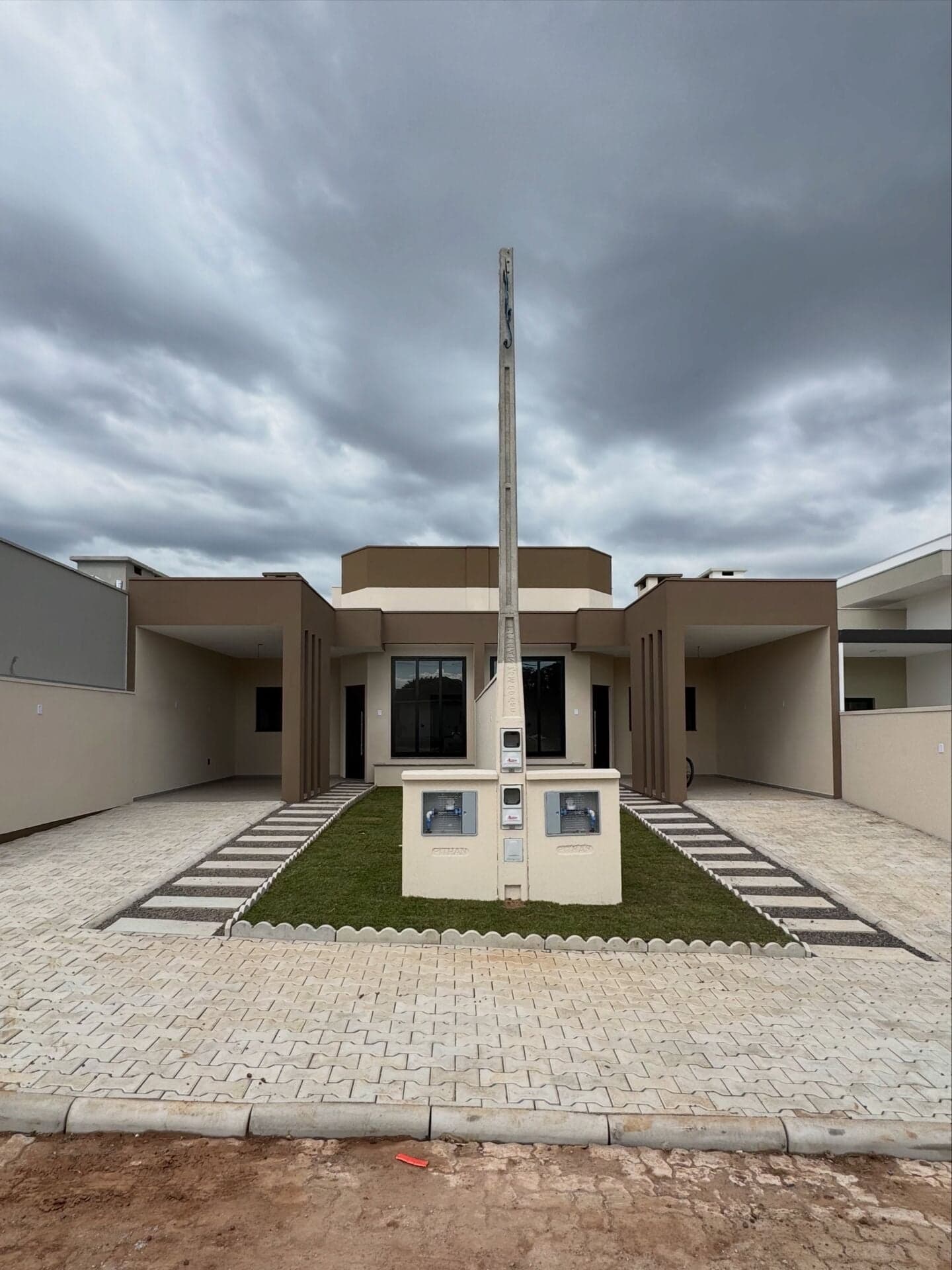 Casa com ótimo padrão de acabamento