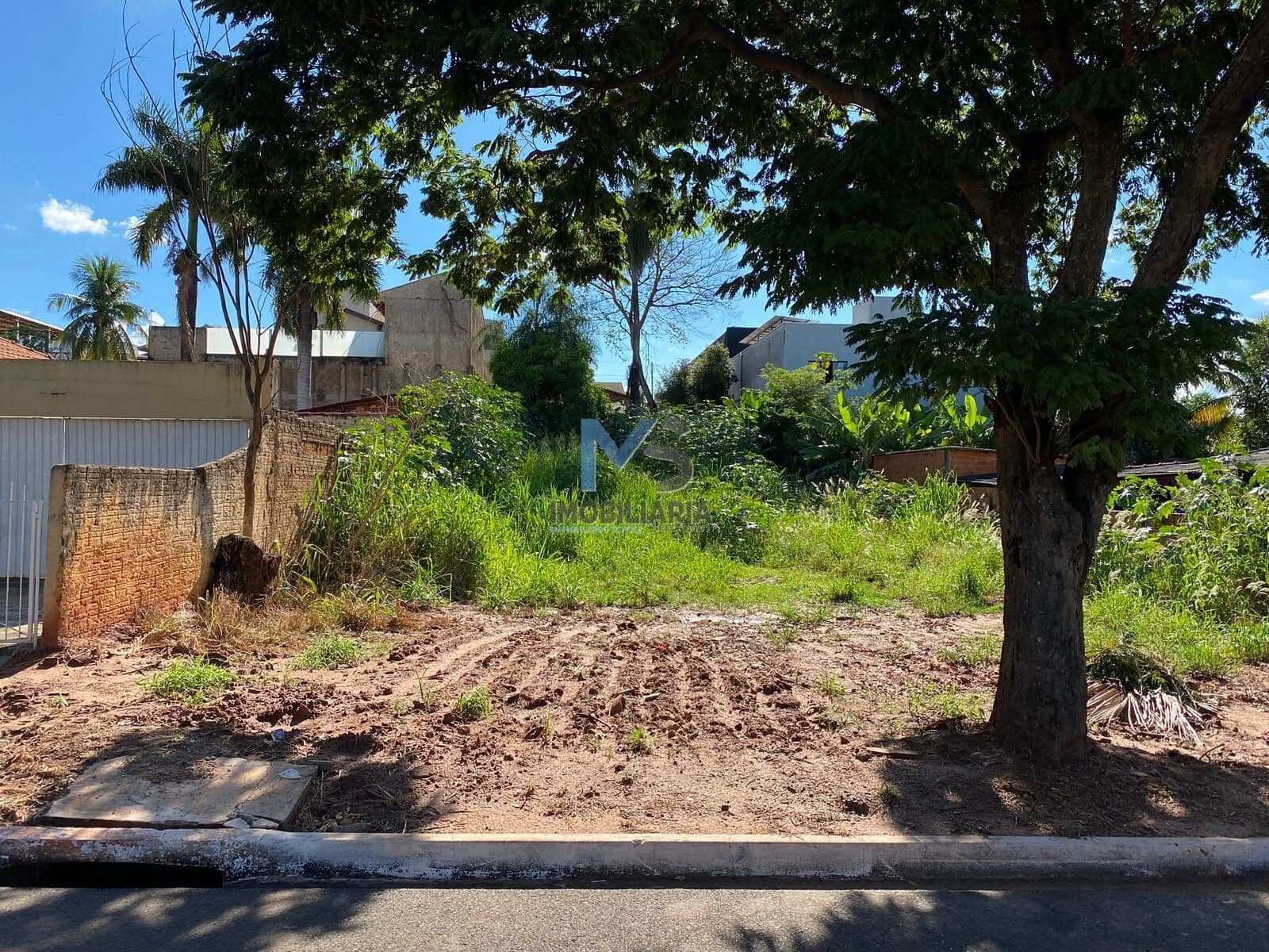 Terreno Comercial á venda