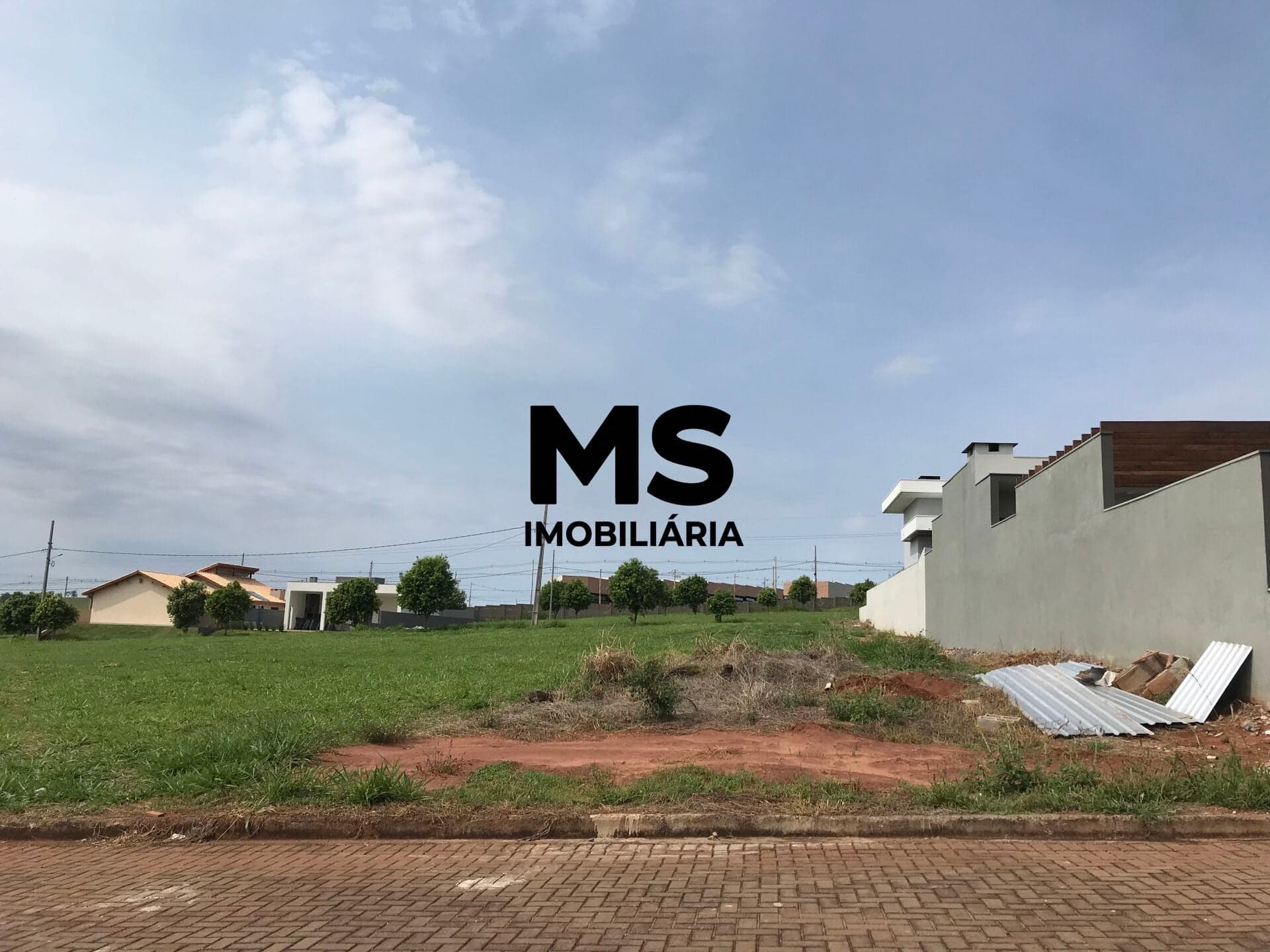 Lote/Terreno em Porto Rico - Condomínio Oasis do Rio Paraná