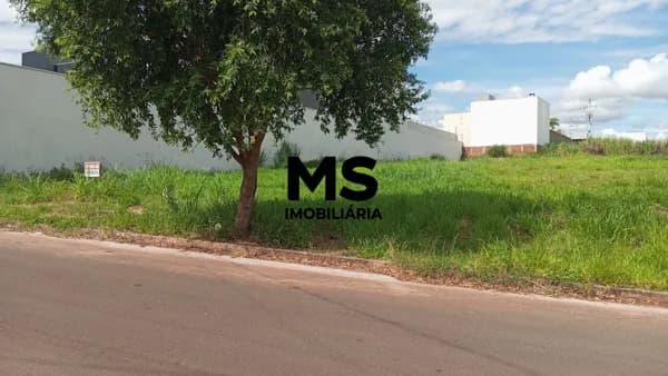 Lote/Terreno em Porto Rico - Jardim Grécia