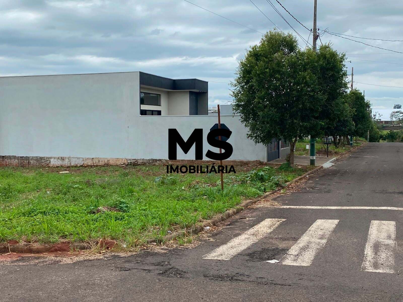 Terreno à venda no Loteamento Riviera