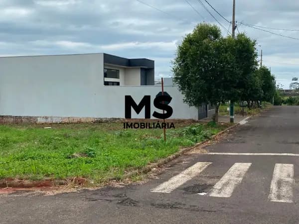 Terreno à venda no Loteamento Riviera