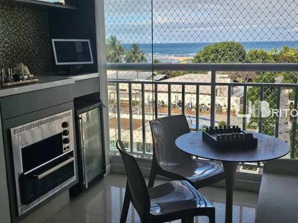 Apartamento Alto Padrão em Buraquinho - Condomínio Vila do Mar | 3/4 com Suíte, Vista Mar, Nascente, Varanda Gourmet