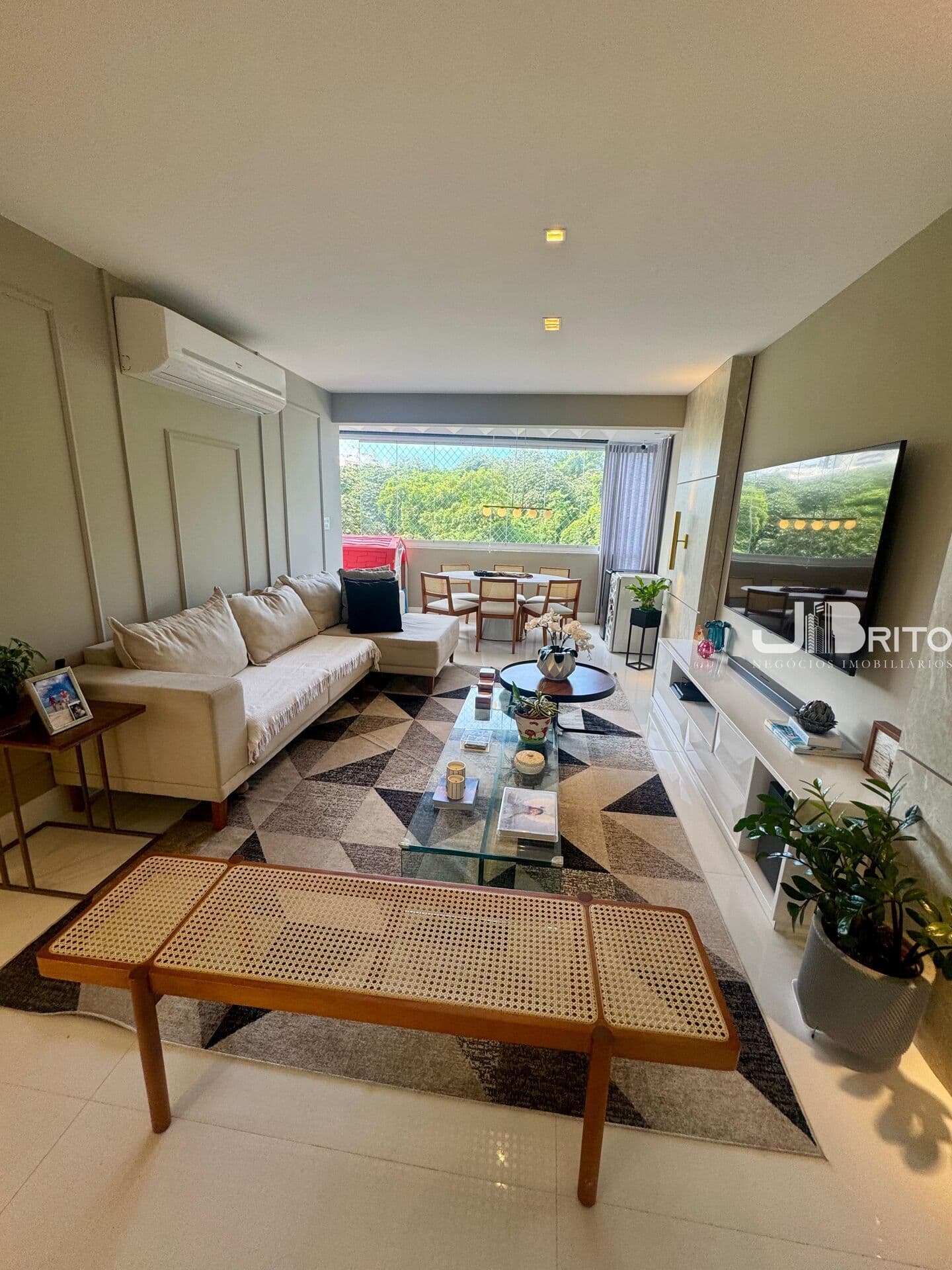 VENDA- LINDO APARTAMENTO 3 QUARTOS 159 M² FINAMENTE DECORADO NASCENTE- ITAIGARA