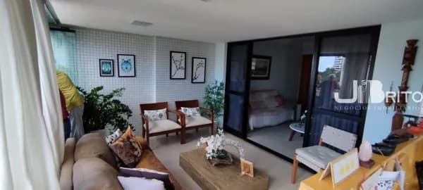 APARTAMENTO 143 M²| QUARTOS COM 2 SUÍTES| VARANDA| GRAÇA
