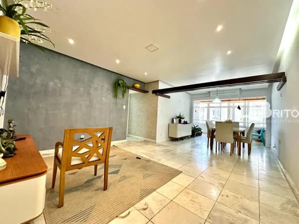 RIO VERMELHO: APARTAMENTO PORTEIRA FECHADA 190M² | 3/4 SUÍTE | COZINHA REFORMADA | 2 VAGAS | OPORTUNIDADE ÚNICA