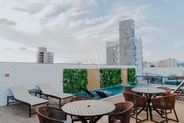 Apartamento à Venda no bairro São Judas em Itajaí.
