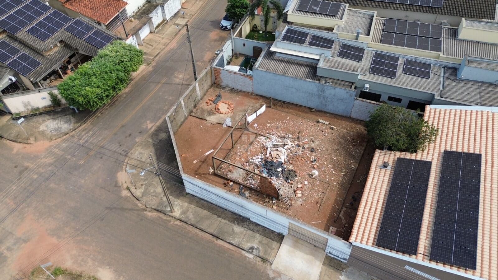 Oportunidade: Terreno de esquina na Quadra 1103 Sul, ao lado do Hospital do Amor!