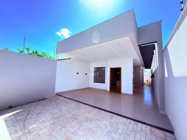 Casa Nova na 1003 sul