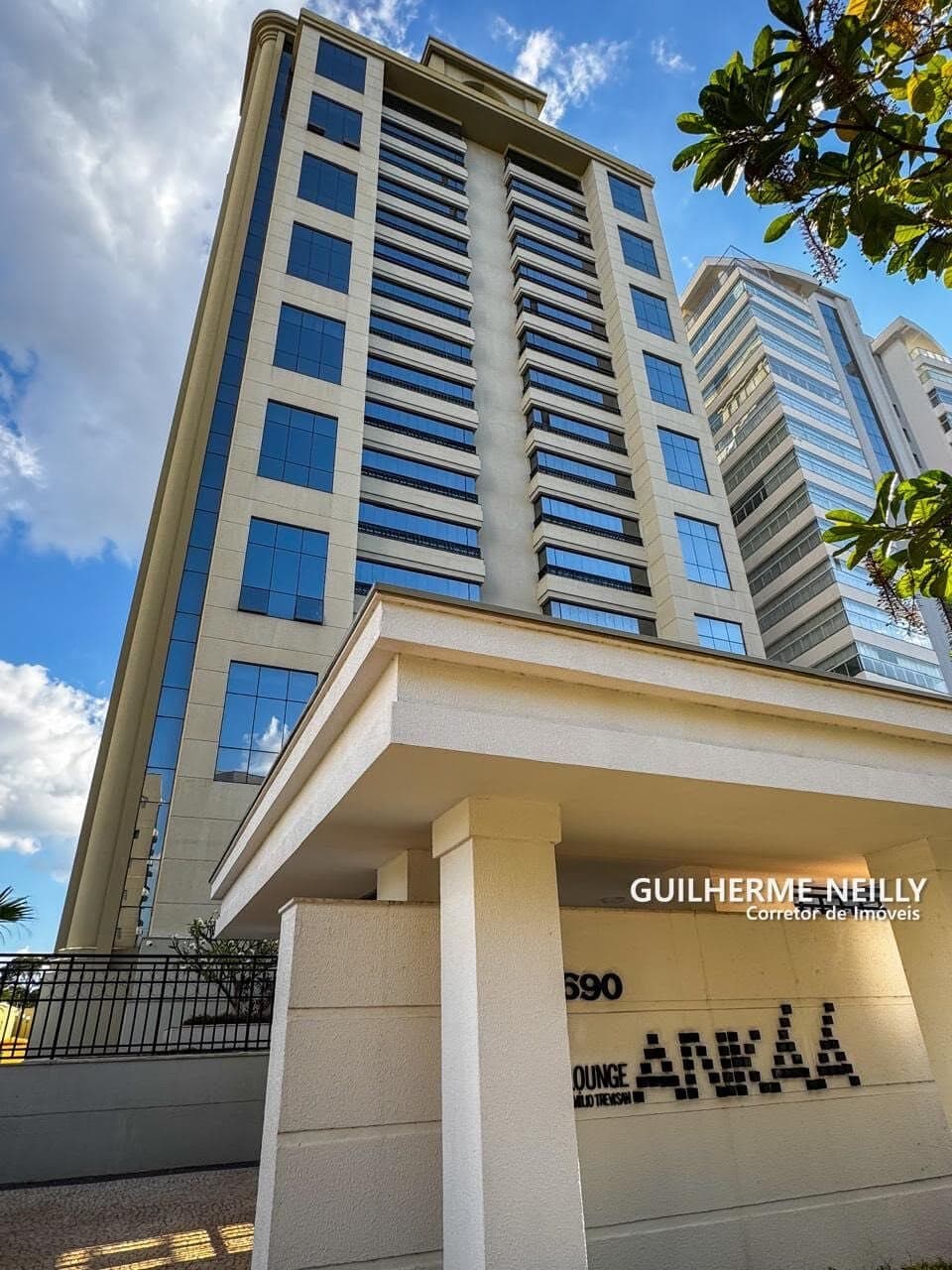 Apartamento com 3 suítes no edifício Ankaa