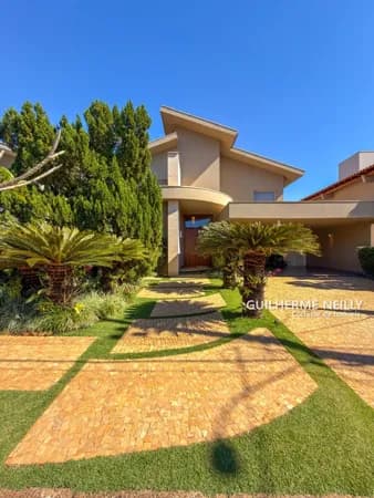 Casa no com 4 suítes Condomínio Damha 1
