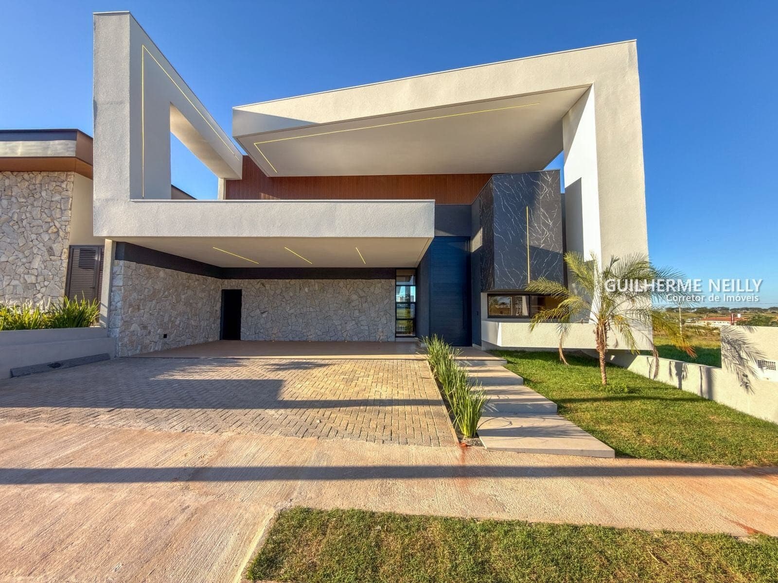 Casa Mobiliada com 3 suítes no Condomínio Botanic Residence