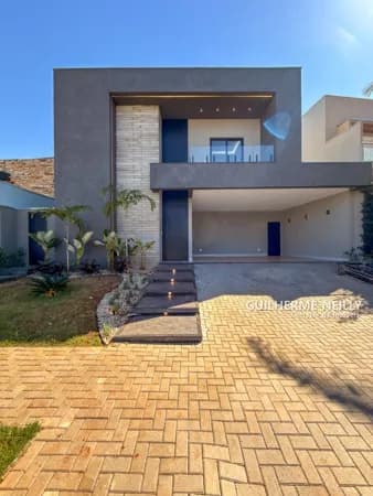 Casa com 4 suítes no condomínio Village La Montagne