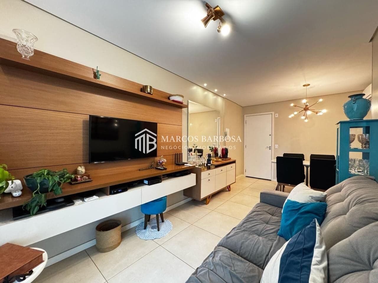 Apartamento 2 dormitórios (1 suíte) | 2 vagas | Em frente ao Parque Raia