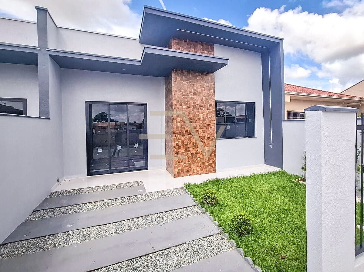Casa Geminada 2 dormitórios, no São Cristovão