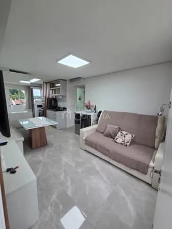 Apartamento Semi Mobiliado com 2 dormitórios!