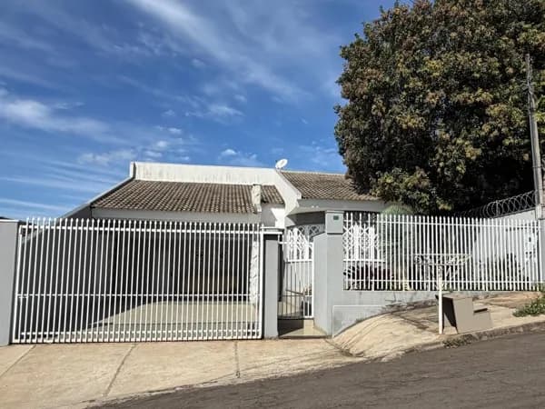 Casa em Jardim Presidente Kennedy, Apucarana/PR
