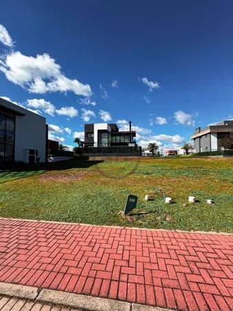 Lote/Terreno em Portão - Centro